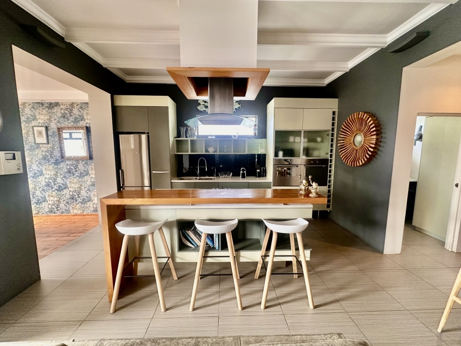 To Let 2 Bedroom Property for Rent in Green Point Western Cape